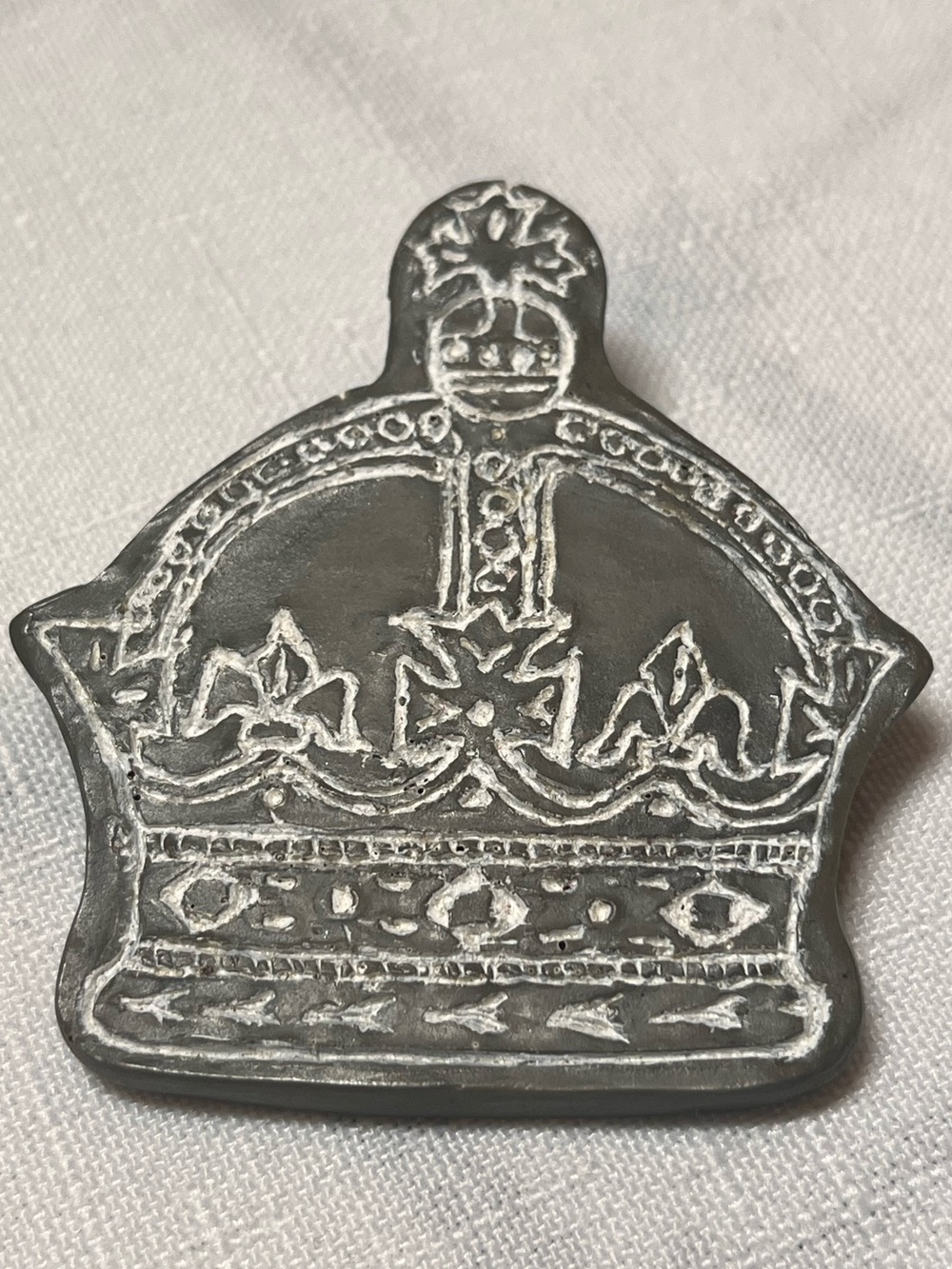 Silver Crown Brooch Pin Brooch
New
Perfect gift